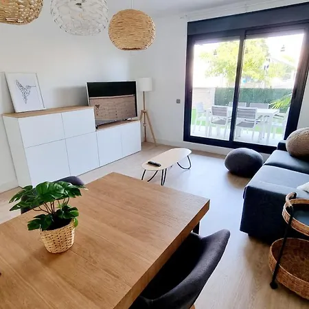 Diseño Con Jardín Privado A 100 Metros Del Mar Apartamento